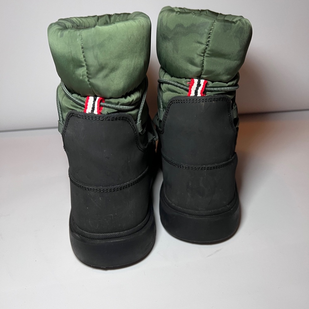 Hunter Big Kids Size Youth 4 Cozy Dark Green Olive Waterproof Insulated Bootie - Picture 4 of 7